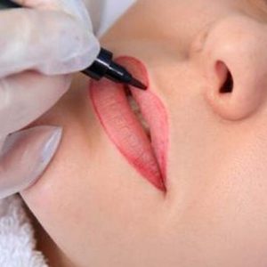 Micropigmetación de labios